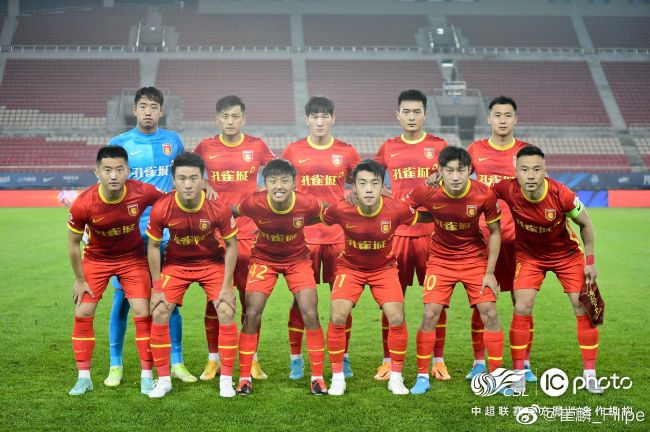 本轮西甲，赫塔费3-0完胜塞维利亚，格林伍德点射破门并有一次助攻，他的助攻和进球还分别是用左右脚完成，再次展现了双足能力。